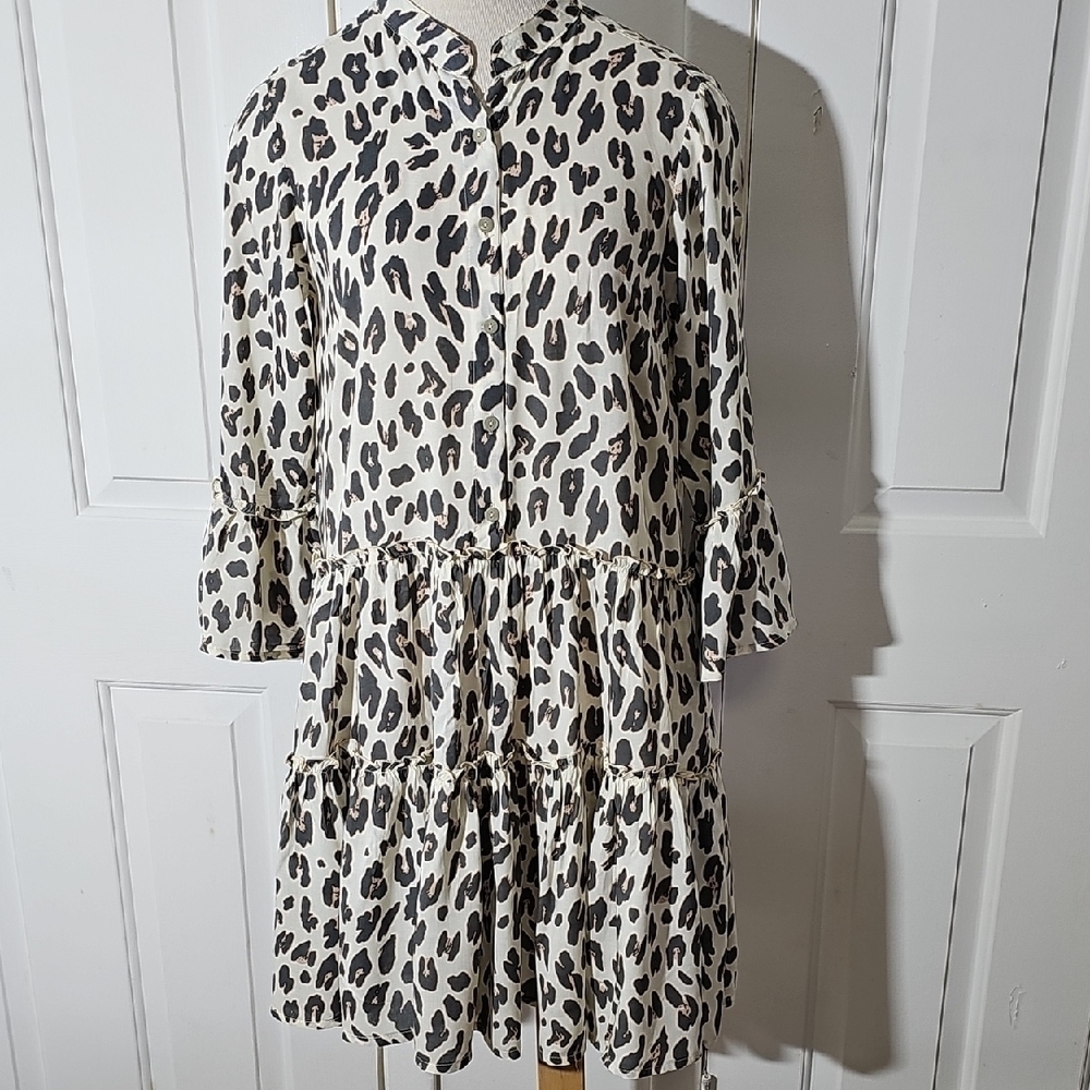 SEA LUSTER Leopard Print Women's layered Ruffel Dress Size S/M Cr/br Flowie.